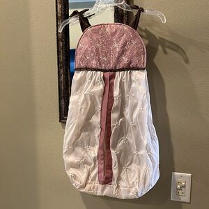 Girls hamper, Pink and White EUC